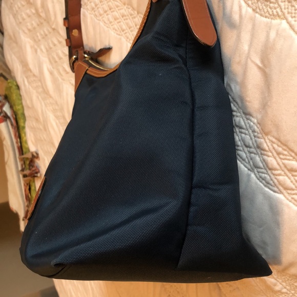 Dooney & Bourke purse. In great condition. - Picture 3 of 7